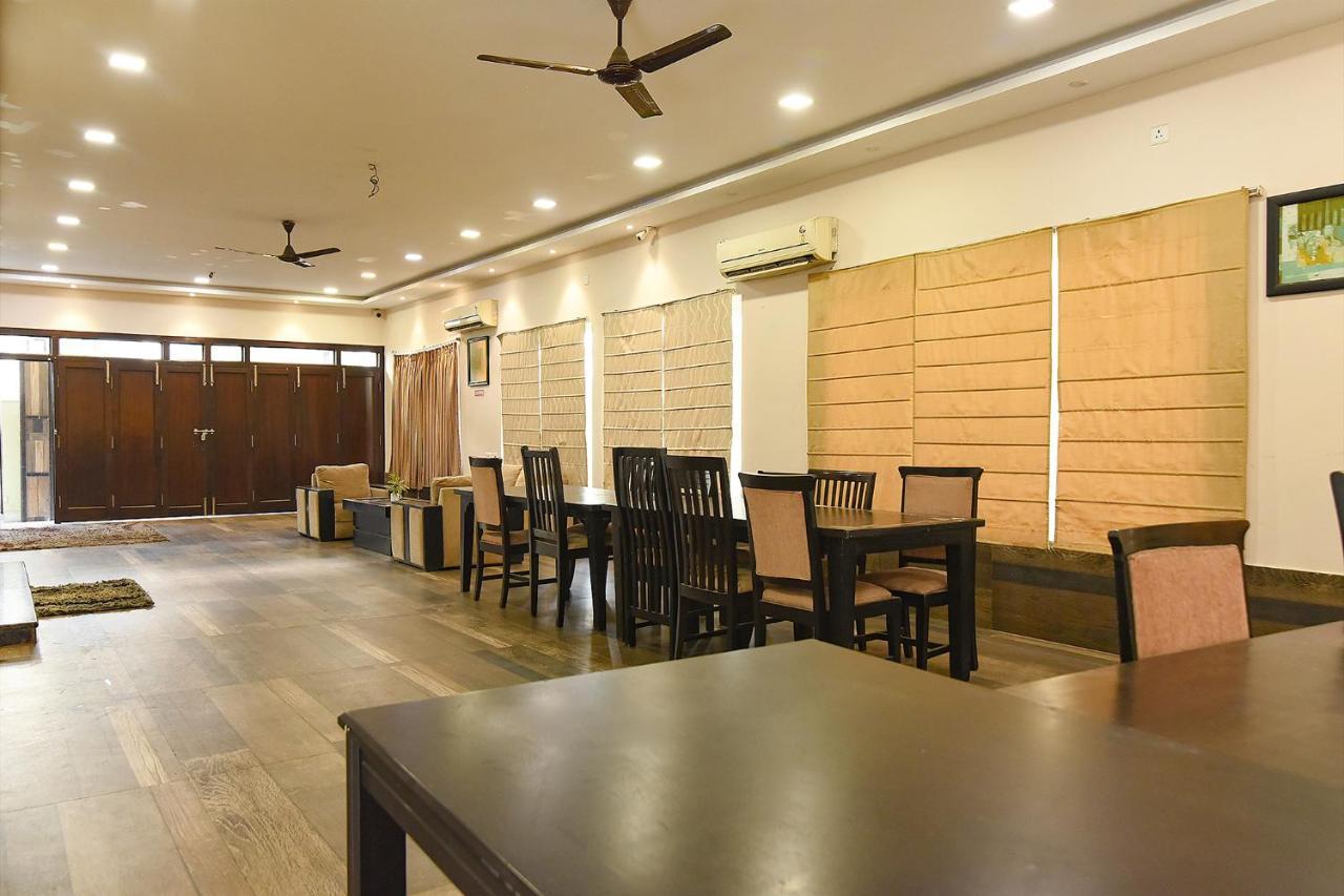 Fabhotel All In One Saltlake - Opp Bj Market Complex Calcutta  Esterno foto